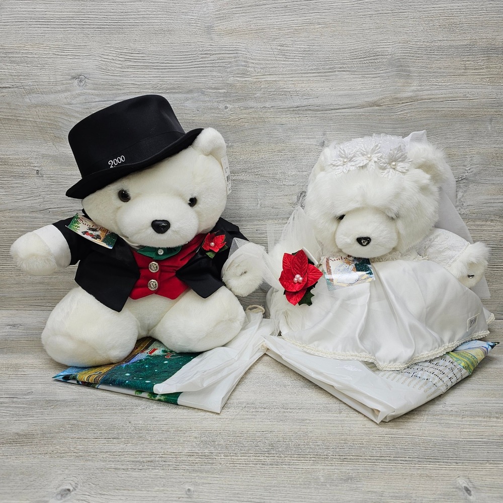 Dayton's Marshall Field's Mr and Mrs Santabear 2000 Wedding Plush Set with Bags